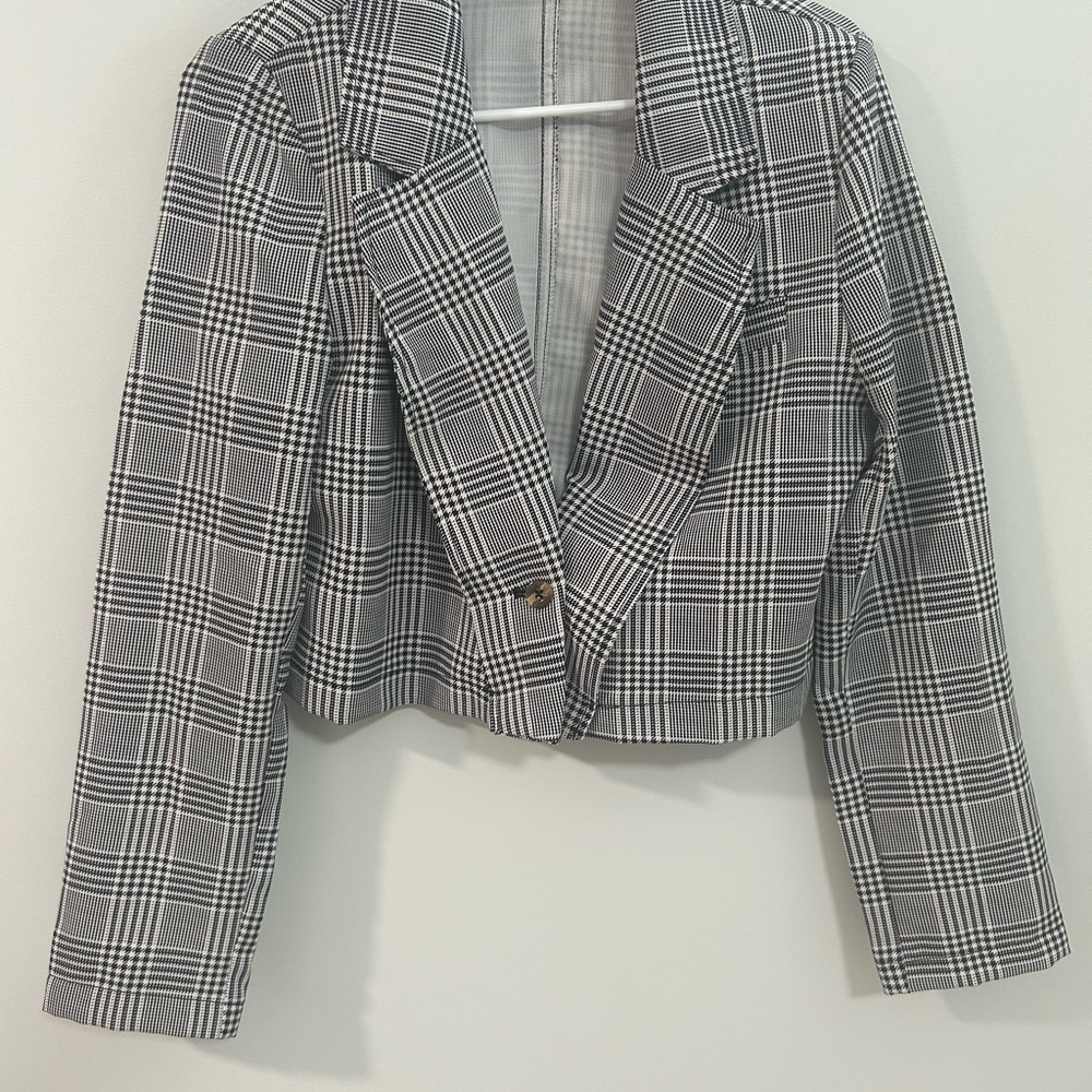 Like an Angel Black and White Cropped Blazer